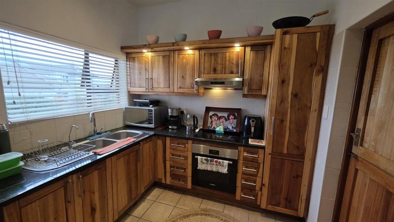 3 Bedroom Property for Sale in Reebok Western Cape